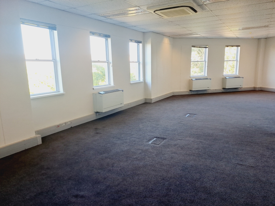 To Let commercial Property for Rent in Rosenpark Western Cape